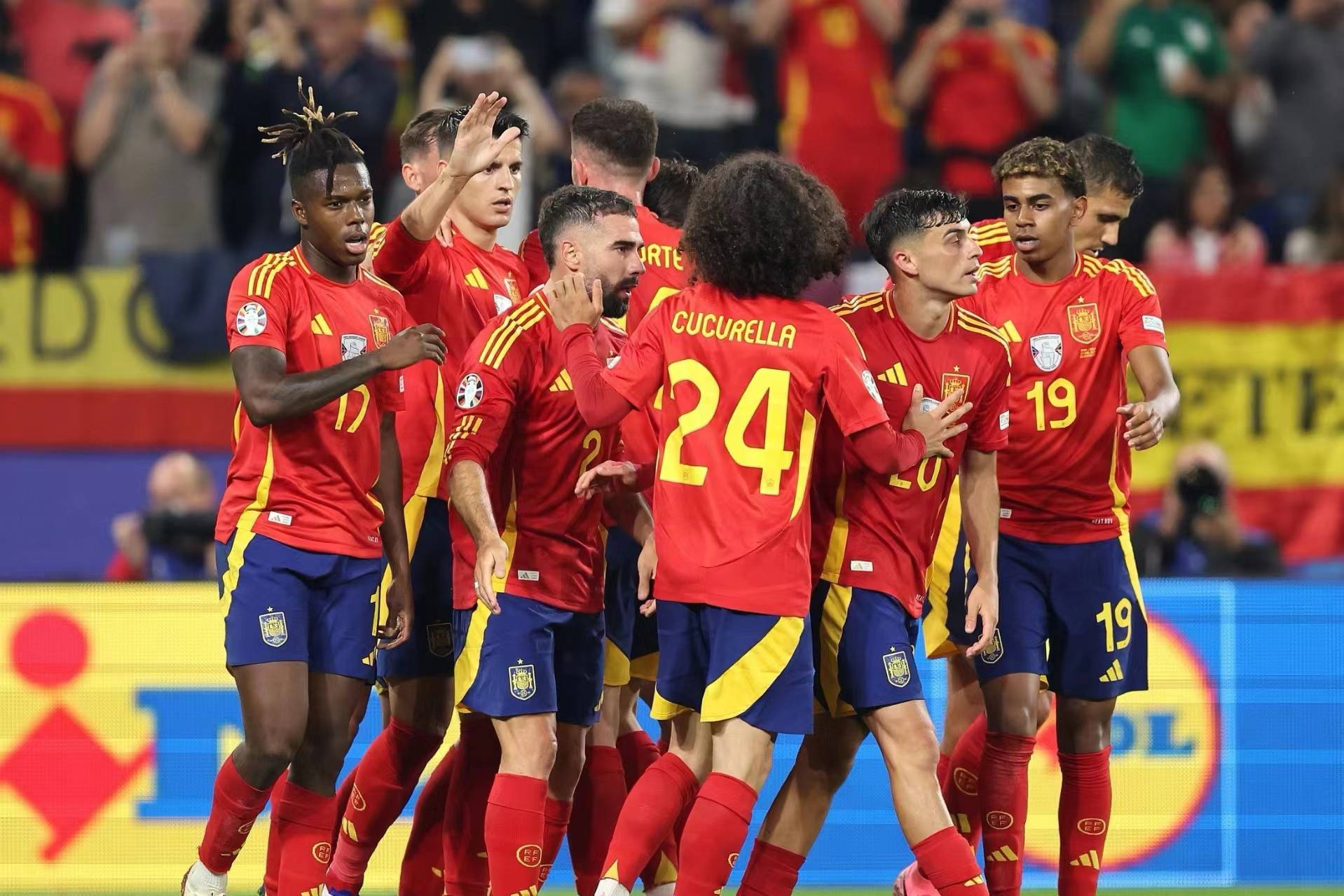 包含西班牙队在比赛中获得胜利,晋级形势乐观的词条 包含西班牙队在比赛中获得胜利,晋级形势乐观的词条